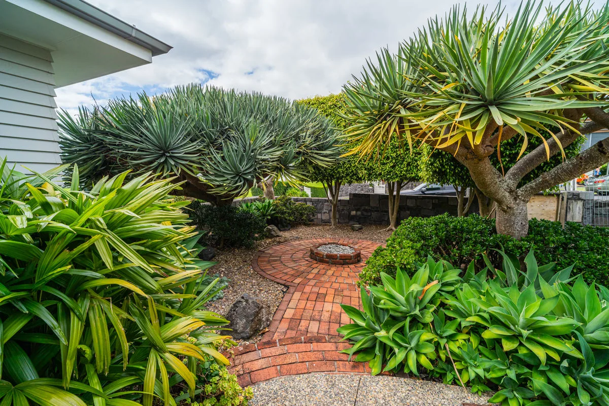 Garden Maintenance project by Urban Leaf Landscaping in Auckland